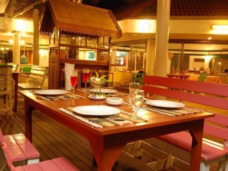 Palmeraie Beach Hotel, Rayong Ban Ang Exteriér fotografie